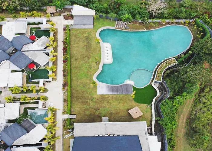 Vivara Bali Private Pool & Retreat منتجع جيمباران